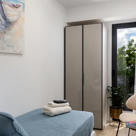 Luxury Gina * Ragusa