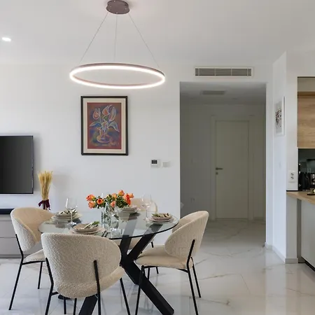 Villa Luxury Gina *