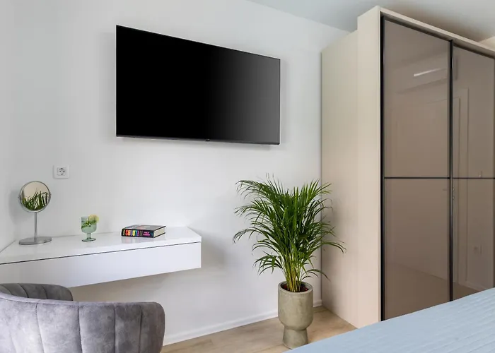 Luxury Gina 别墅 *