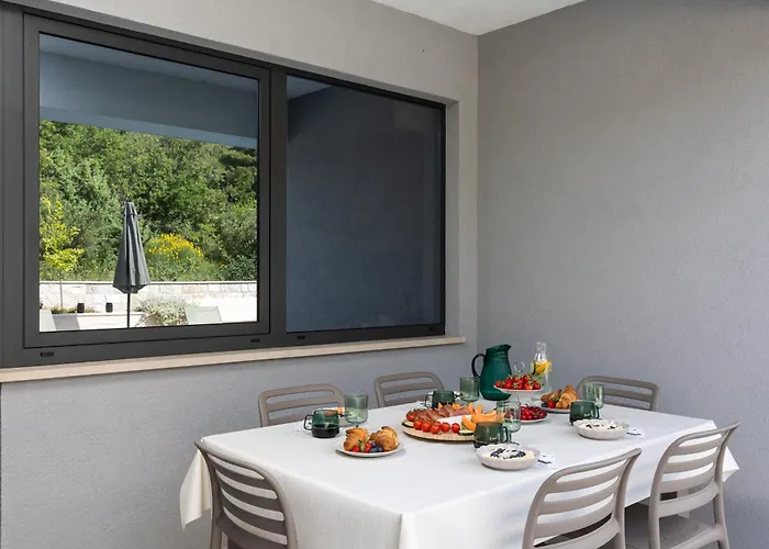 别墅 Luxury Gina *