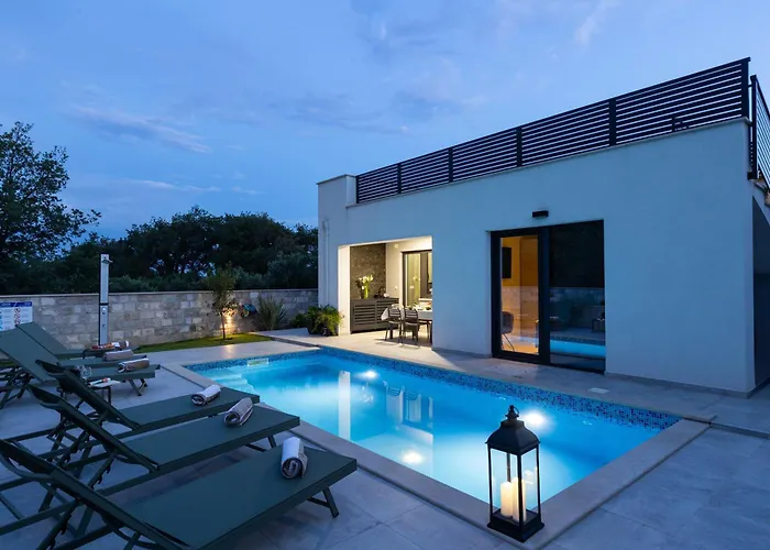 别墅 Luxury Gina *